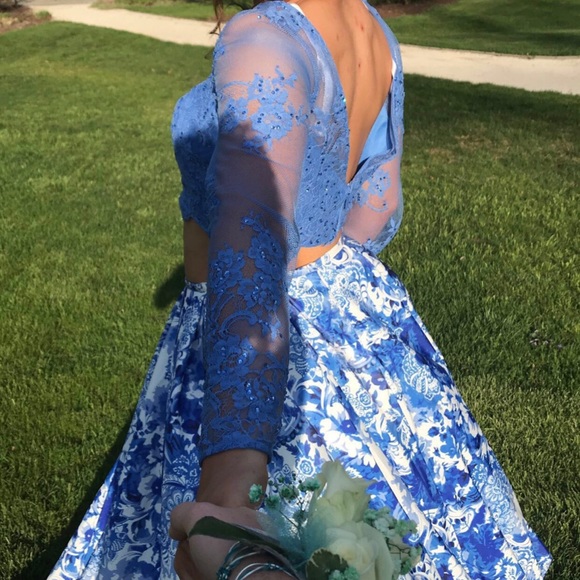 Prom Dress - Picture 4 of 4
